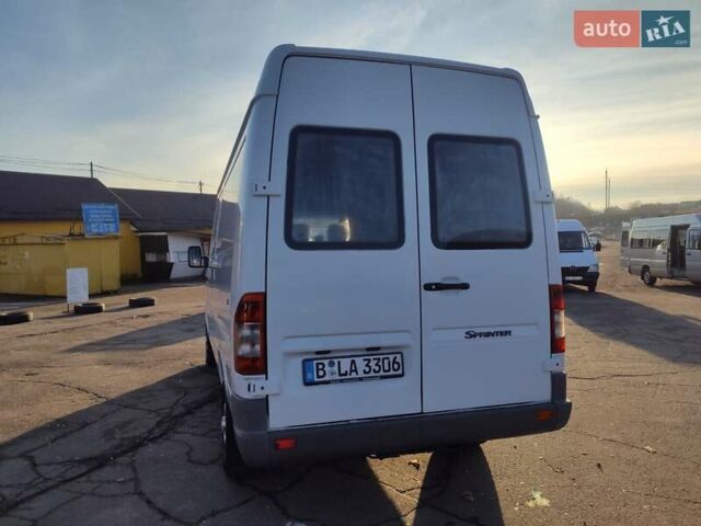 Белый Мерседес Sprinter, объемом двигателя 0 л и пробегом 260 тыс. км за 15500 $, фото 6 на Automoto.ua