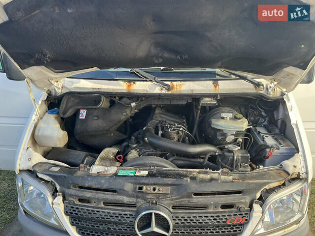 Білий Мерседес Sprinter, об'ємом двигуна 2.15 л та пробігом 825 тис. км за 6200 $, фото 19 на Automoto.ua