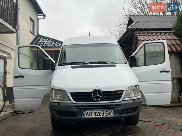 Білий Мерседес Sprinter, об'ємом двигуна 2.7 л та пробігом 640 тис. км за 10500 $, фото 9 на Automoto.ua