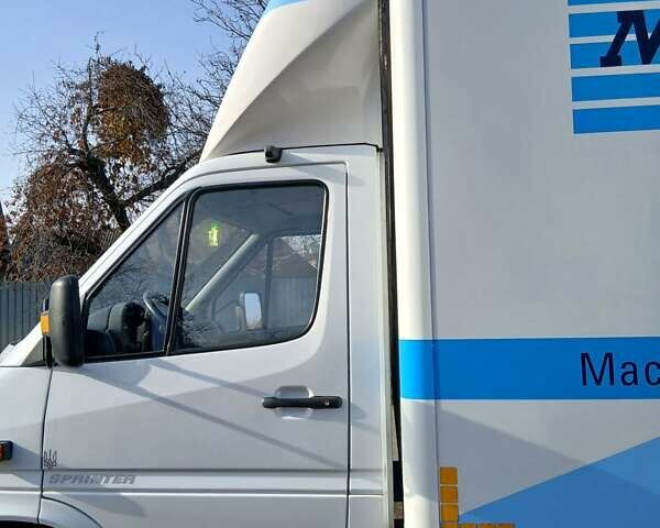 Білий Мерседес Sprinter, об'ємом двигуна 2.69 л та пробігом 292 тис. км за 19500 $, фото 10 на Automoto.ua