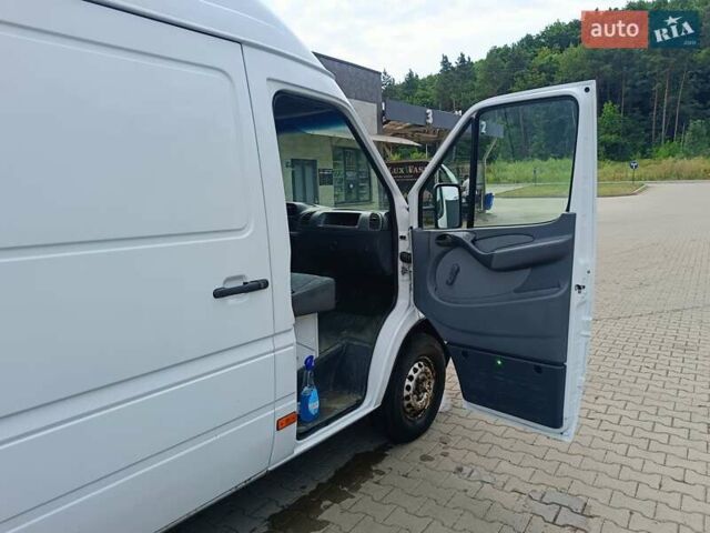 Белый Мерседес Sprinter, объемом двигателя 2.7 л и пробегом 623 тыс. км за 10700 $, фото 17 на Automoto.ua