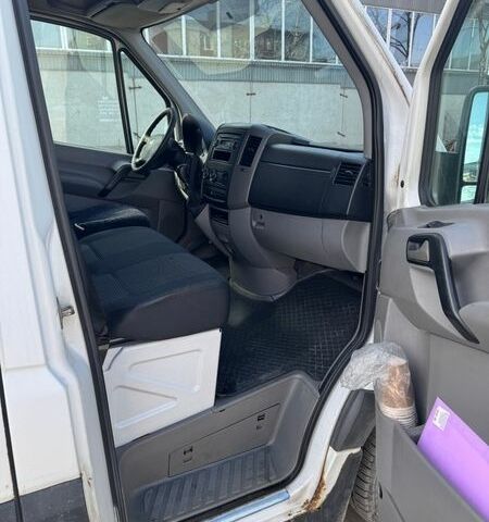 Белый Мерседес Sprinter, объемом двигателя 2.1 л и пробегом 650 тыс. км за 10200 $, фото 11 на Automoto.ua