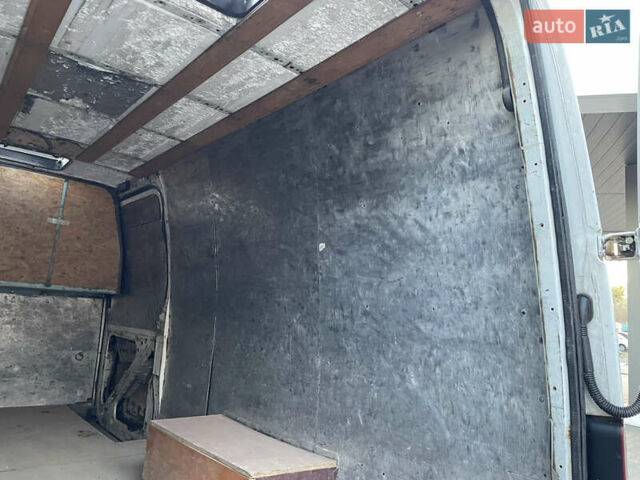 Белый Мерседес Sprinter, объемом двигателя 2.15 л и пробегом 222 тыс. км за 11999 $, фото 40 на Automoto.ua