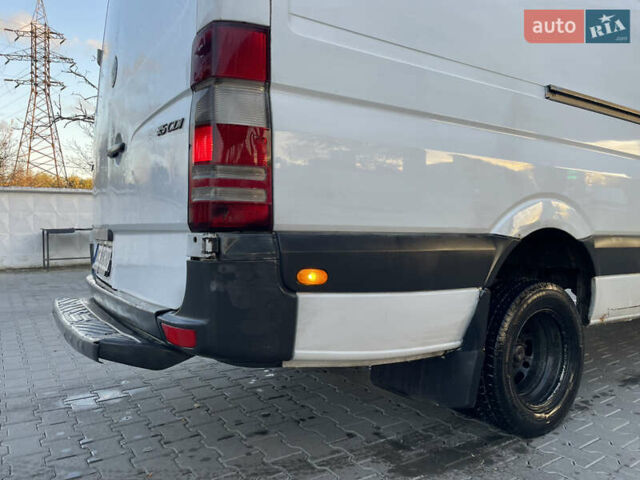 Белый Мерседес Sprinter, объемом двигателя 2.15 л и пробегом 222 тыс. км за 11999 $, фото 15 на Automoto.ua