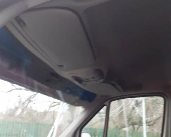 Білий Мерседес Sprinter, об'ємом двигуна 2.1 л та пробігом 330 тис. км за 10000 $, фото 10 на Automoto.ua