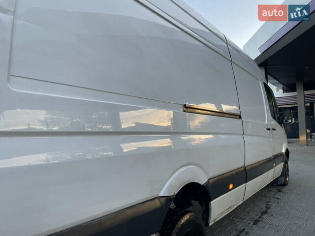 Белый Мерседес Sprinter, объемом двигателя 2.15 л и пробегом 222 тыс. км за 11999 $, фото 17 на Automoto.ua