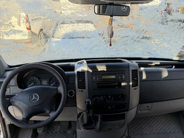 Білий Мерседес Sprinter, об'ємом двигуна 2.1 л та пробігом 380 тис. км за 8000 $, фото 4 на Automoto.ua