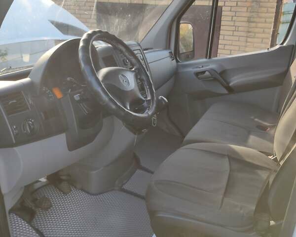 Білий Мерседес Sprinter, об'ємом двигуна 2.15 л та пробігом 367 тис. км за 8000 $, фото 1 на Automoto.ua
