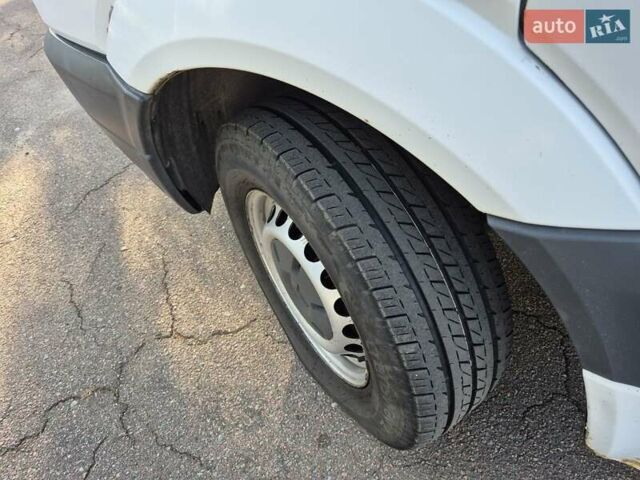 Белый Мерседес Sprinter, объемом двигателя 2.1 л и пробегом 580 тыс. км за 9900 $, фото 10 на Automoto.ua