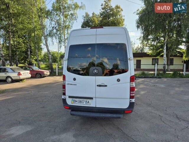 Белый Мерседес Sprinter, объемом двигателя 2.1 л и пробегом 580 тыс. км за 9900 $, фото 2 на Automoto.ua