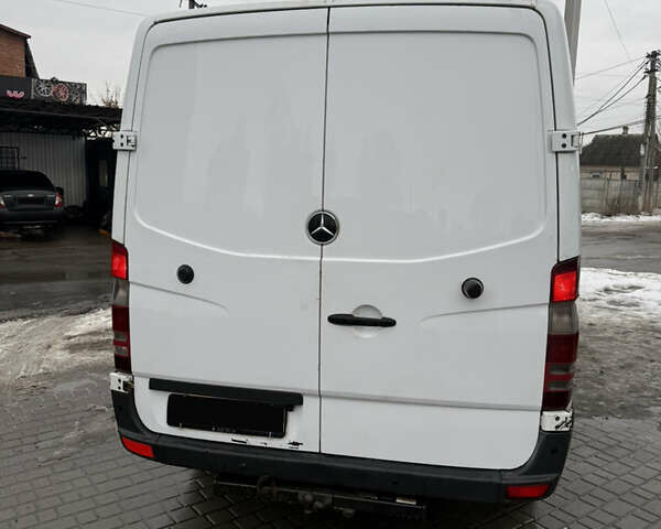 Білий Мерседес Sprinter, об'ємом двигуна 2.15 л та пробігом 400 тис. км за 8700 $, фото 6 на Automoto.ua