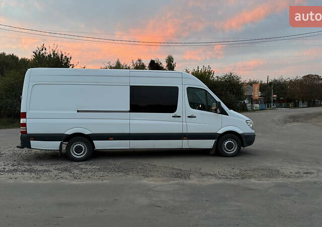 Белый Мерседес Sprinter, объемом двигателя 2.15 л и пробегом 480 тыс. км за 12200 $, фото 2 на Automoto.ua