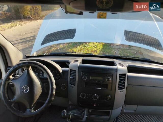 Білий Мерседес Sprinter, об'ємом двигуна 2.15 л та пробігом 367 тис. км за 8000 $, фото 8 на Automoto.ua