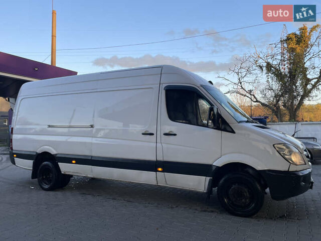 Белый Мерседес Sprinter, объемом двигателя 2.15 л и пробегом 222 тыс. км за 11999 $, фото 3 на Automoto.ua