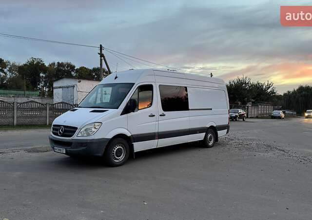 Белый Мерседес Sprinter, объемом двигателя 2.15 л и пробегом 480 тыс. км за 12200 $, фото 5 на Automoto.ua