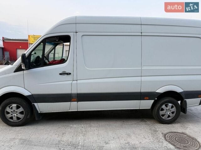 Белый Мерседес Sprinter, объемом двигателя 3 л и пробегом 250 тыс. км за 15000 $, фото 5 на Automoto.ua