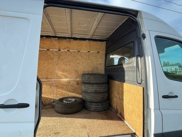 Белый Мерседес Sprinter, объемом двигателя 2.15 л и пробегом 413 тыс. км за 9700 $, фото 10 на Automoto.ua