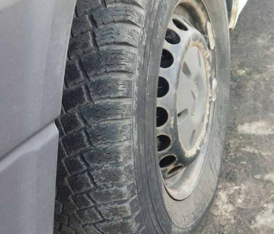 Белый Мерседес Sprinter, объемом двигателя 2.1 л и пробегом 515 тыс. км за 6500 $, фото 1 на Automoto.ua