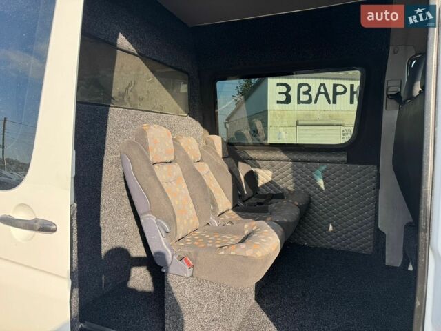 Белый Мерседес Sprinter, объемом двигателя 2.15 л и пробегом 300 тыс. км за 13000 $, фото 15 на Automoto.ua