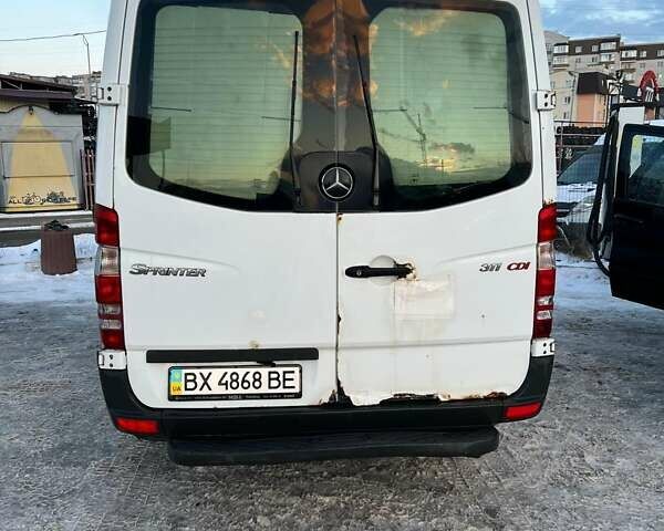 Білий Мерседес Sprinter, об'ємом двигуна 2.2 л та пробігом 560 тис. км за 8150 $, фото 3 на Automoto.ua