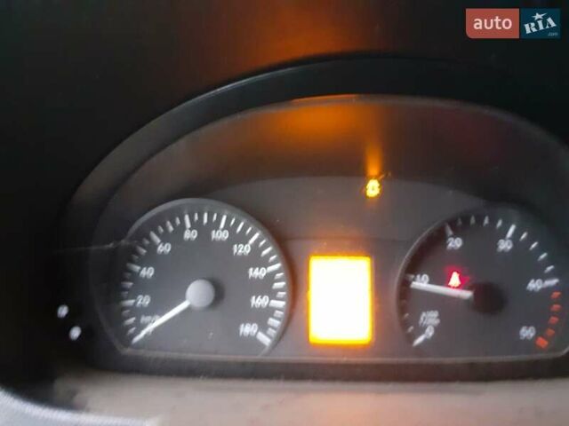 Білий Мерседес Sprinter, об'ємом двигуна 2.1 л та пробігом 330 тис. км за 10000 $, фото 19 на Automoto.ua