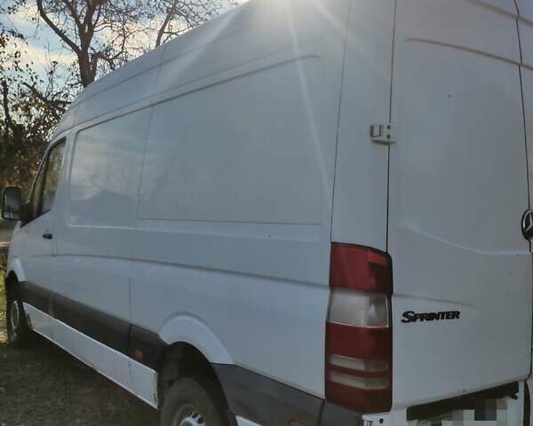 Білий Мерседес Sprinter, об'ємом двигуна 2.15 л та пробігом 367 тис. км за 8000 $, фото 6 на Automoto.ua
