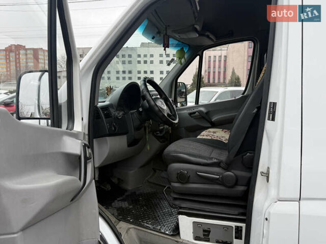 Білий Мерседес Sprinter, об'ємом двигуна 2.15 л та пробігом 580 тис. км за 12800 $, фото 8 на Automoto.ua