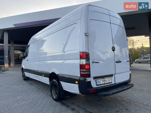 Белый Мерседес Sprinter, объемом двигателя 2.15 л и пробегом 222 тыс. км за 11999 $, фото 6 на Automoto.ua