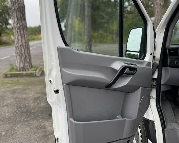 Мерседес Sprinter 2008 в Виннице на Automoto.ua Белый Мерседес Sprinter, объемом двигателя 2.1 л и пробегом 320 тыс. км за 9800 $, фото 9 на Automoto.ua