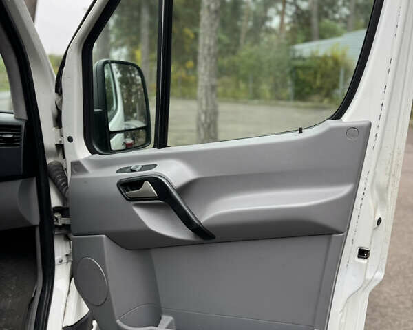 Мерседес Sprinter 2008 в Виннице на Automoto.ua Белый Мерседес Sprinter, объемом двигателя 2.1 л и пробегом 320 тыс. км за 9800 $, фото 8 на Automoto.ua