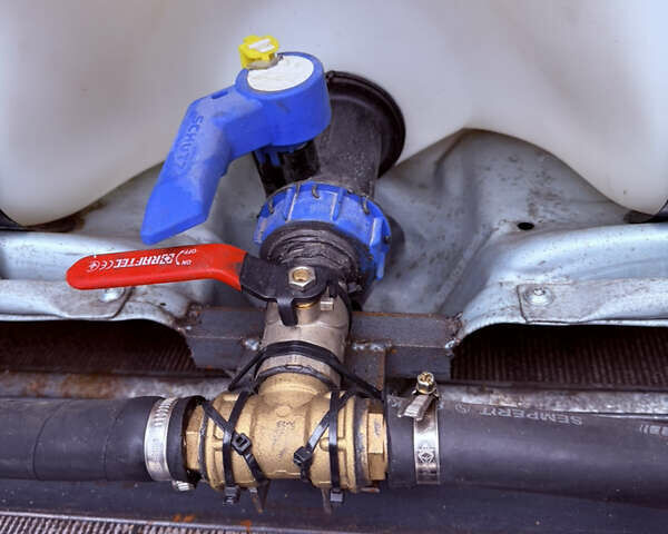 Білий Мерседес Sprinter, об'ємом двигуна 2.15 л та пробігом 200 тис. км за 12000 $, фото 15 на Automoto.ua