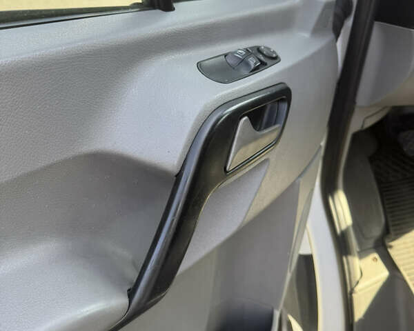 Мерседес Sprinter 2008 в Борисполе на Automoto.ua Белый Мерседес Sprinter, объемом двигателя 2.15 л и пробегом 490 тыс. км за 9000 $, фото 5 на Automoto.ua