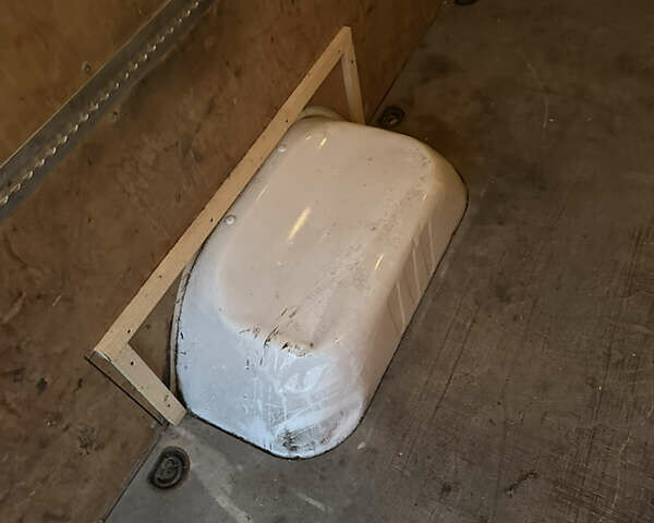 Белый Мерседес Sprinter, объемом двигателя 2.99 л и пробегом 317 тыс. км за 15400 $, фото 6 на Automoto.ua