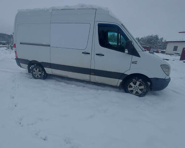 Білий Мерседес Sprinter, об'ємом двигуна 2.15 л та пробігом 500 тис. км за 9900 $, фото 1 на Automoto.ua