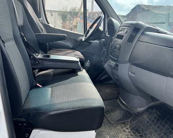 Білий Мерседес Sprinter, об'ємом двигуна 3 л та пробігом 503 тис. км за 18200 $, фото 6 на Automoto.ua