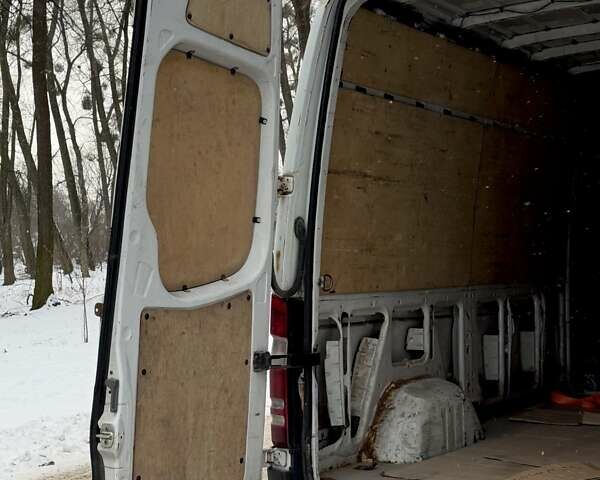 Белый Мерседес Sprinter, объемом двигателя 2.15 л и пробегом 428 тыс. км за 10500 $, фото 13 на Automoto.ua