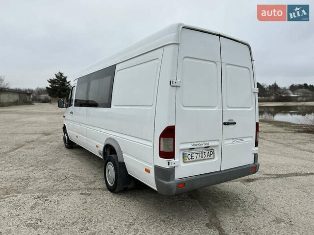 Белый Мерседес Sprinter, объемом двигателя 2.69 л и пробегом 316 тыс. км за 19700 $, фото 6 на Automoto.ua
