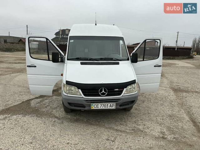 Белый Мерседес Sprinter, объемом двигателя 2.69 л и пробегом 316 тыс. км за 19700 $, фото 15 на Automoto.ua