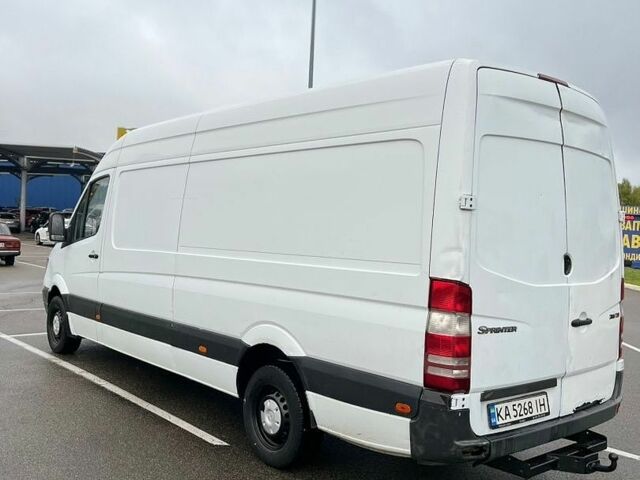 Белый Мерседес Sprinter, объемом двигателя 2.15 л и пробегом 355 тыс. км за 7800 $, фото 1 на Automoto.ua