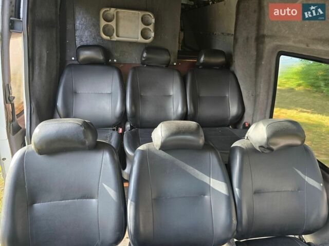 Белый Мерседес Sprinter, объемом двигателя 2.15 л и пробегом 503 тыс. км за 10999 $, фото 8 на Automoto.ua