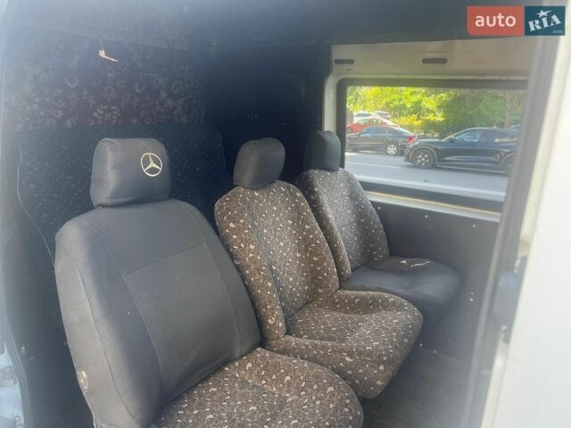Белый Мерседес Sprinter, объемом двигателя 2.69 л и пробегом 735 тыс. км за 10599 $, фото 21 на Automoto.ua