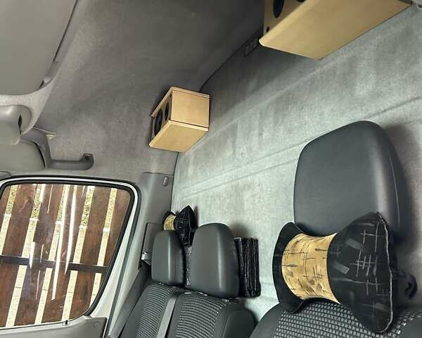 Білий Мерседес Sprinter, об'ємом двигуна 2.15 л та пробігом 184 тис. км за 14500 $, фото 8 на Automoto.ua