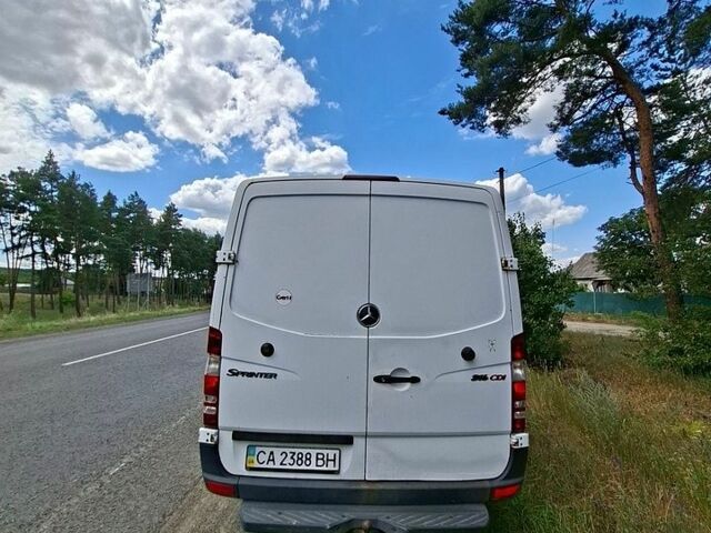 Белый Мерседес Sprinter, объемом двигателя 2.14 л и пробегом 355 тыс. км за 9350 $, фото 6 на Automoto.ua