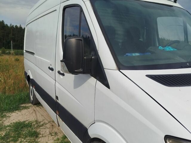 Белый Мерседес Sprinter, объемом двигателя 2.15 л и пробегом 470 тыс. км за 7800 $, фото 4 на Automoto.ua