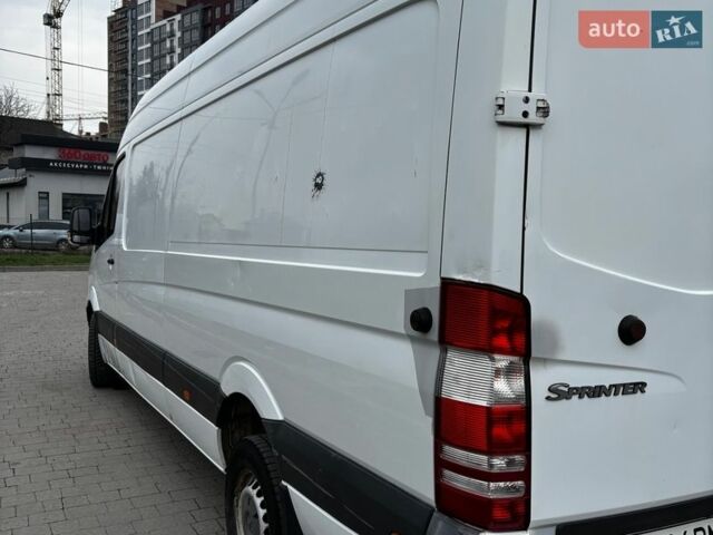 Білий Мерседес Sprinter, об'ємом двигуна 2.99 л та пробігом 650 тис. км за 10500 $, фото 3 на Automoto.ua