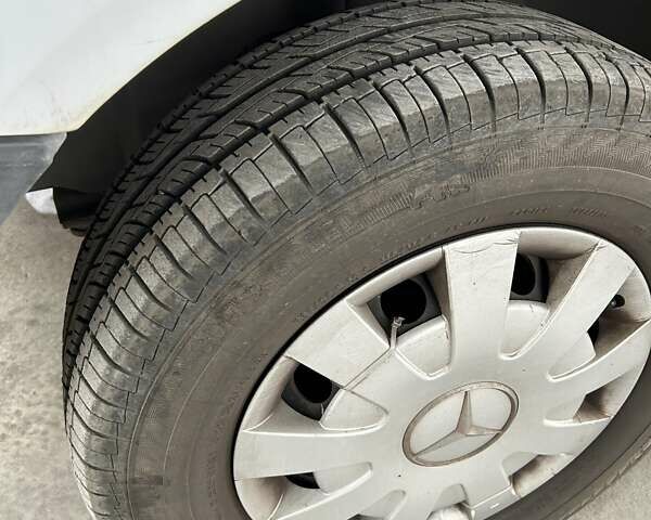 Білий Мерседес Sprinter, об'ємом двигуна 2.15 л та пробігом 184 тис. км за 14500 $, фото 6 на Automoto.ua