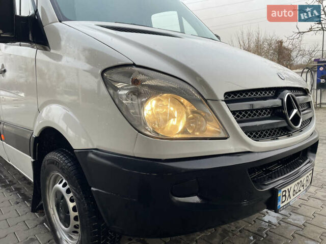 Белый Мерседес Sprinter, объемом двигателя 2.15 л и пробегом 582 тыс. км за 9300 $, фото 14 на Automoto.ua