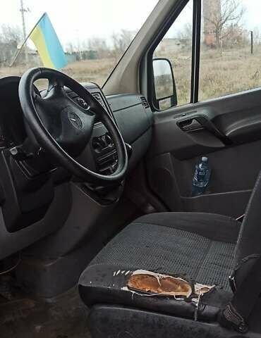 Белый Мерседес Sprinter, объемом двигателя 2.14 л и пробегом 216 тыс. км за 9300 $, фото 1 на Automoto.ua