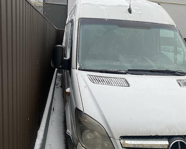 Білий Мерседес Sprinter, об'ємом двигуна 2.99 л та пробігом 714 тис. км за 6500 $, фото 1 на Automoto.ua