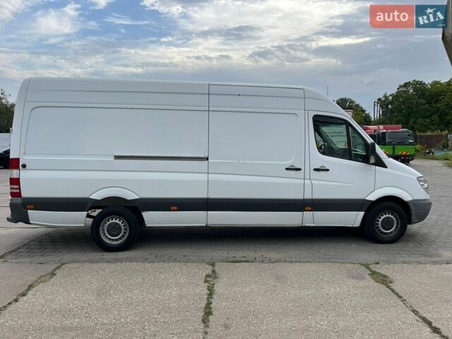 Белый Мерседес Sprinter, объемом двигателя 2.14 л и пробегом 396 тыс. км за 12500 $, фото 6 на Automoto.ua